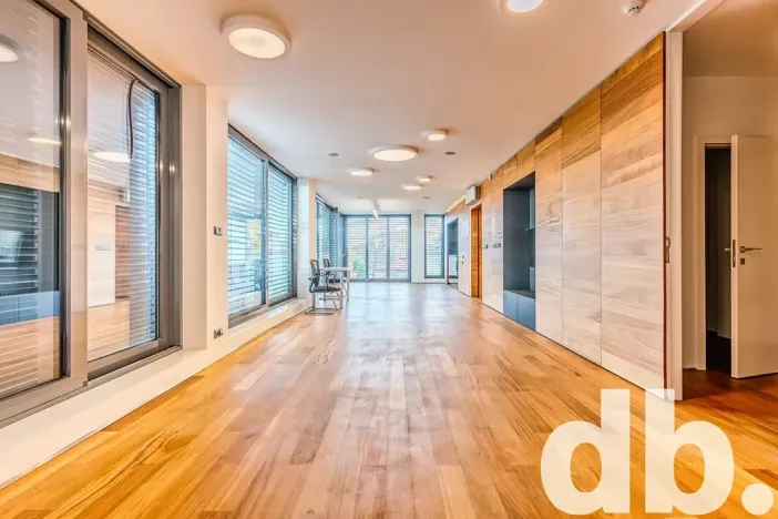 Pronájem kanceláře, Cheb, 26. dubna, 260 m2