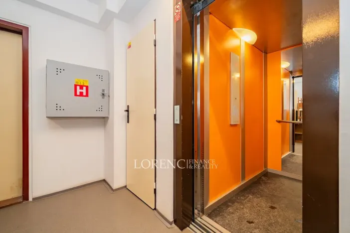 Prodej bytu 3+1, Praha - Hloubětín, Kukelská, 70 m2