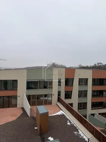 Pronájem bytu 2+kk, Praha - Radlice, U Komína, 45 m2