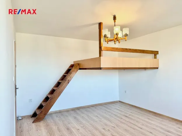 Prodej bytu 1+kk, Pardubice, Valčíkova, 29 m2