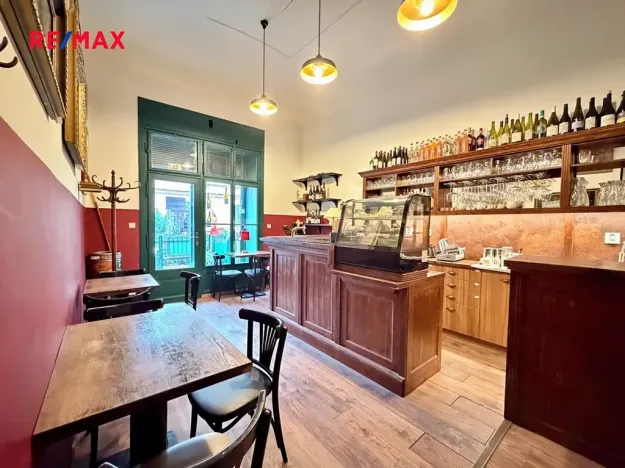 Pronájem kanceláře, Praha - Bubeneč, Šmeralova, 41 m2