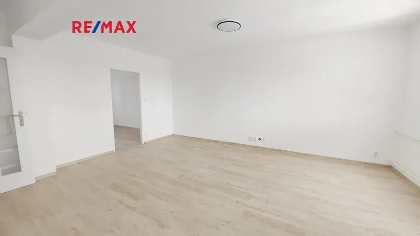 Pronájem bytu 2+1, Mladá Boleslav, náměstí Republiky, 53 m2