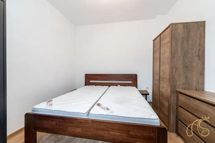 Prodej bytu 2+kk, Studená, nám. Sv. J. Nepomuckého, 51 m2