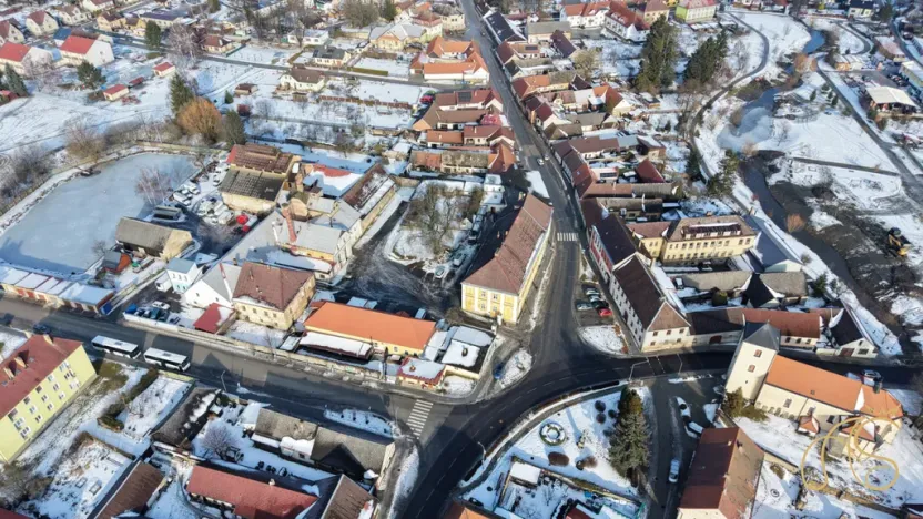 Prodej bytu 3+kk, Studená, nám. Sv. J. Nepomuckého, 117 m2