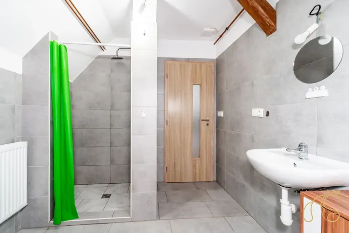 Prodej bytu 3+kk, Studená, nám. Sv. J. Nepomuckého, 117 m2
