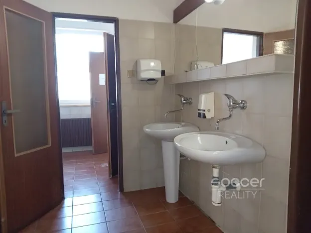 Pronájem kanceláře, Praha - Dolní Měcholupy, Ke Kablu, 14 m2