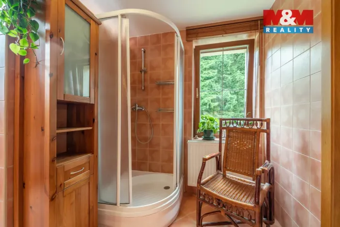 Prodej rodinného domu, Benecko, 224 m2