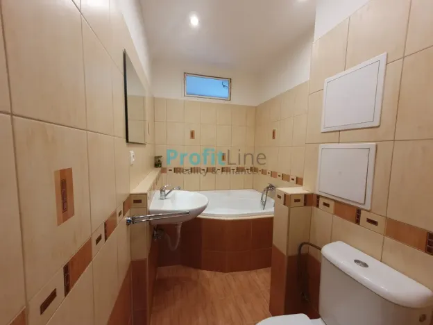 Pronájem bytu 2+1, Šumperk, Prievidzská, 51 m2