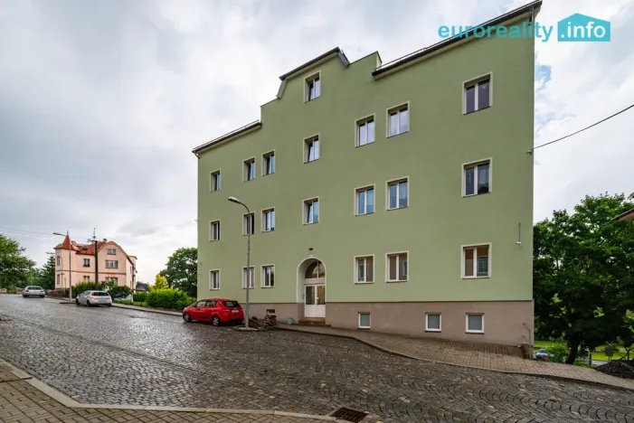 Pronájem bytu 3+kk, Luby, Revoluční, 58 m2