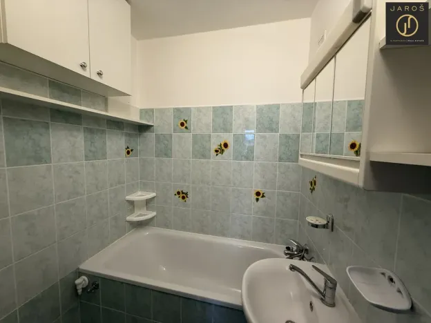 Pronájem bytu 3+kk, Praha - Horní Počernice, Chodovická, 54 m2