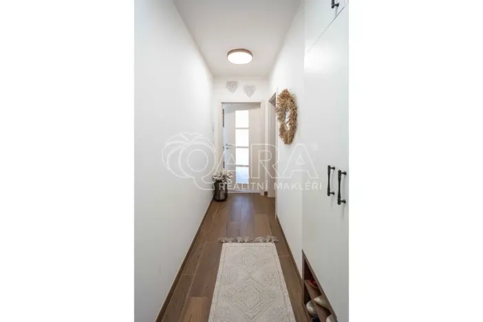 Pronájem bytu 2+kk, Roztoky, Lederova, 47 m2