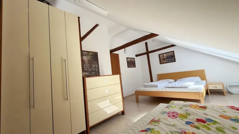 Prodej bytu 3+1, Bedřichov, 177 m2