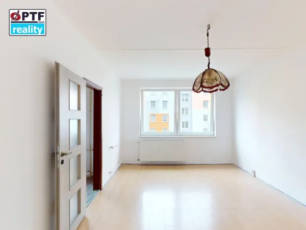 Prodej bytu 3+1, Volary, Sídl. Míru, 69 m2