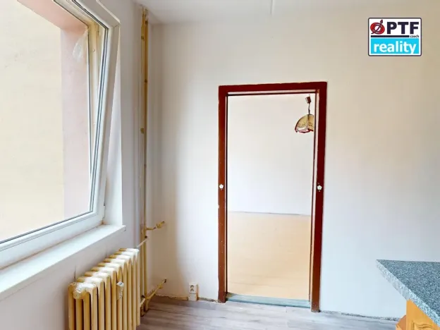 Prodej bytu 3+1, Volary, Sídl. Míru, 69 m2