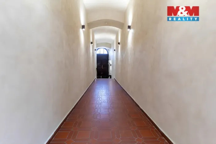 Pronájem restaurace, Praha - Staré Město, Smetanovo nábřeží, 295 m2