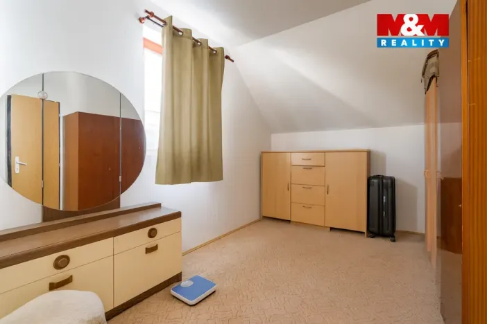 Prodej bytu 4+1, České Velenice, třída Čsl. legií, 121 m2