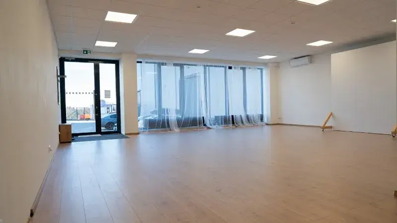 Pronájem obchodního prostoru, Jihlava, 100 m2