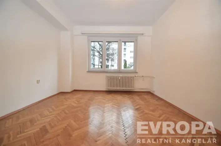 Prodej bytu 2+1, Praha, Oblouková, 60 m2