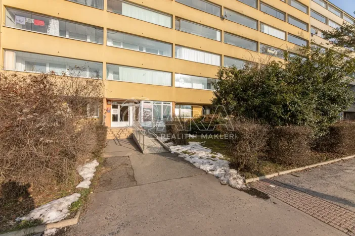 Prodej bytu 1+kk, Praha - Prosek, Lovosická, 34 m2