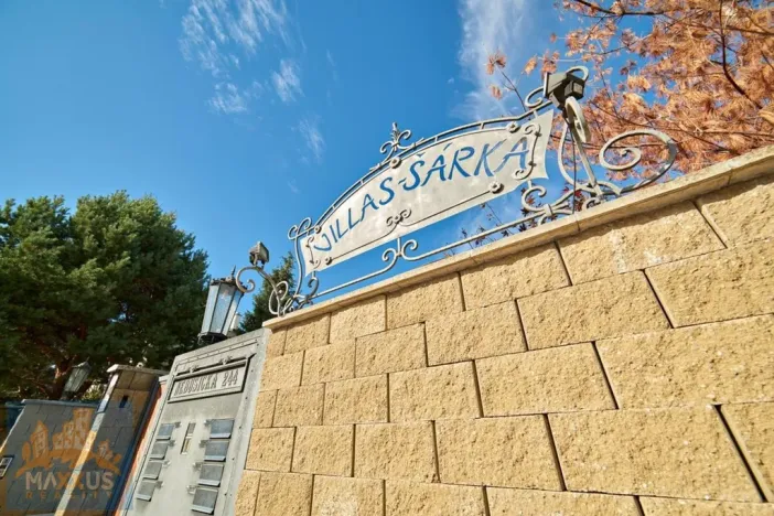 Pronájem vily, Praha - Nebušice, Nebušická, 243 m2