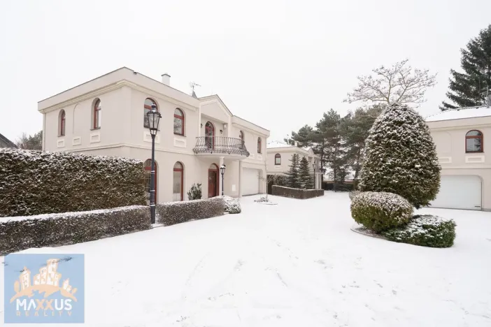 Pronájem vily, Praha - Nebušice, Nebušická, 243 m2