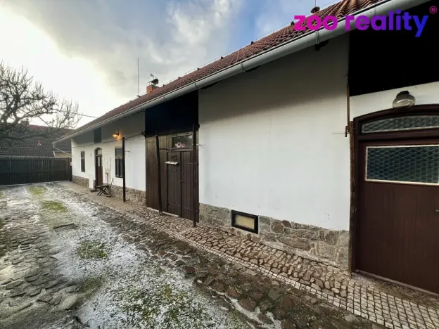 Prodej rodinného domu, Velký Chlumec - Malý Chlumec, 158 m2