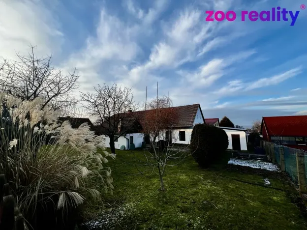 Prodej rodinného domu, Velký Chlumec - Malý Chlumec, 158 m2