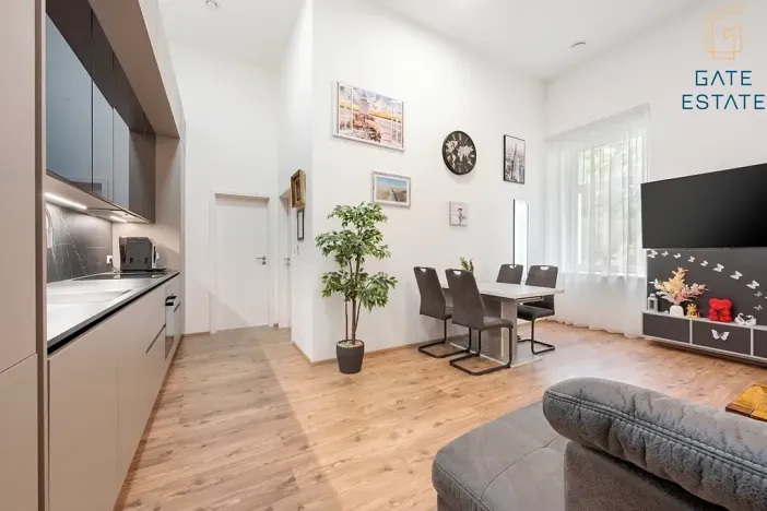 Prodej bytu 2+kk, Křížkový Újezdec, 46 m2