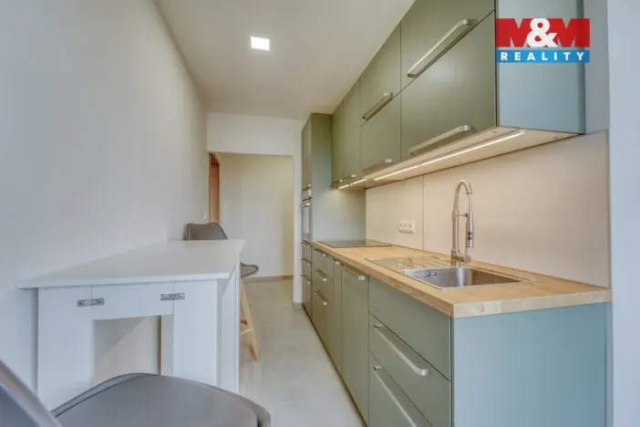 Pronájem bytu 1+1, Klatovy - Klatovy II, Pod Nemocnicí, 39 m2