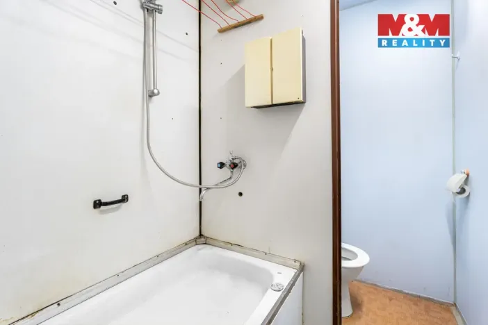 Prodej bytu 1+1, Ústí nad Labem - Severní Terasa, Kmochova, 33 m2