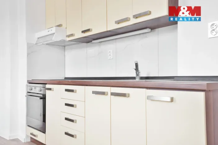 Prodej bytu 1+1, Benešov nad Ploučnicí, Palackého, 40 m2