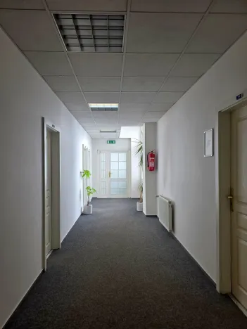 Pronájem kanceláře, Plzeň, náměstí Republiky, 125 m2