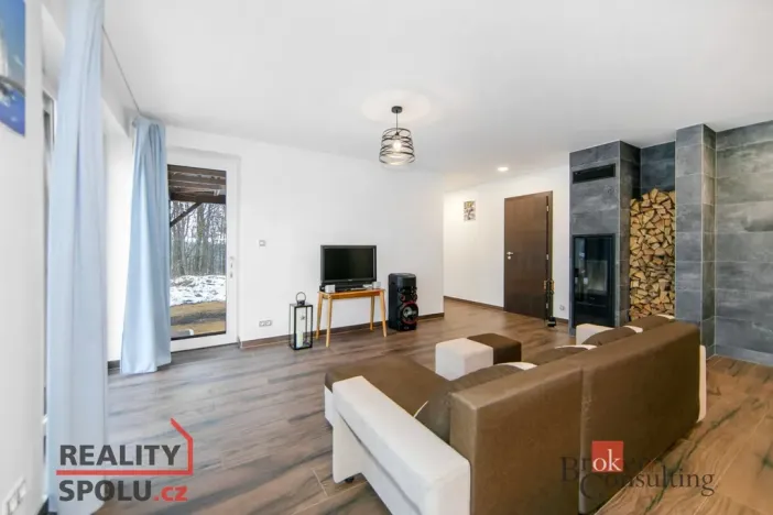 Prodej rodinného domu, Loket, Nad Hájovnou, 196 m2