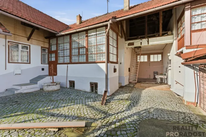 Prodej rodinného domu, Čejkovice, Újezd, 180 m2