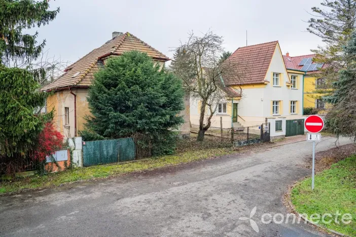 Prodej pozemku, Praha - Kbely, Borovnická, 895 m2