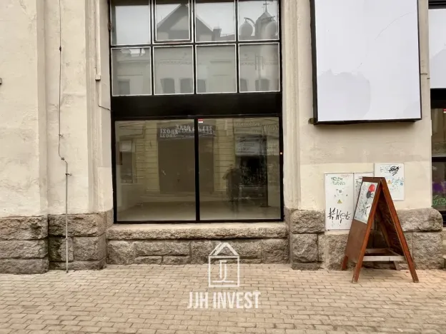 Pronájem obchodního prostoru, Liberec - Liberec III-Jeřáb, 1. máje, 79 m2