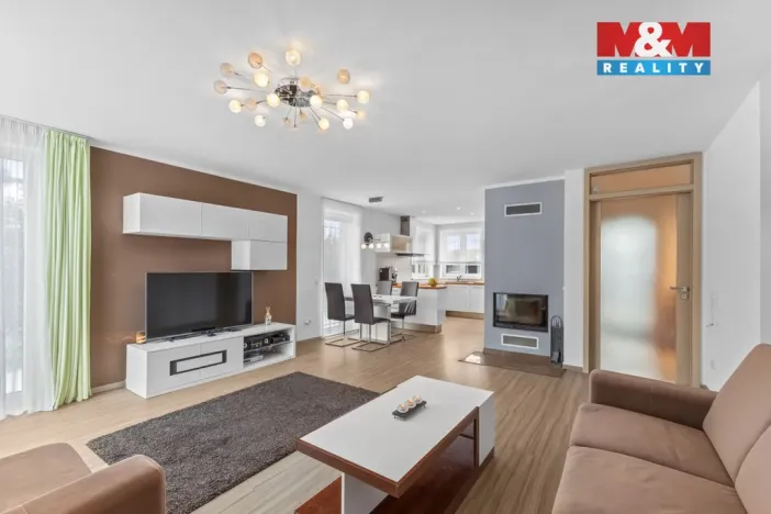 Prodej rodinného domu, Buštěhrad, Akátová, 126 m2