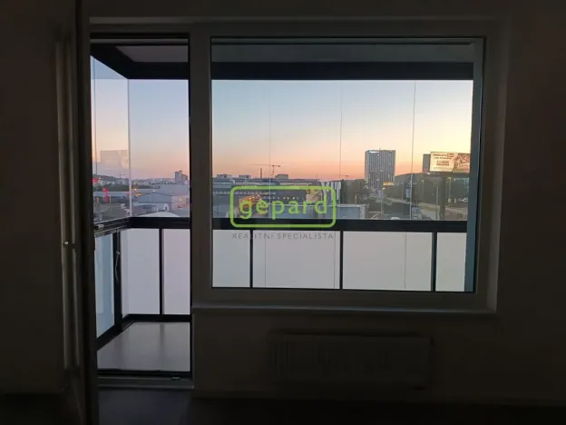 Pronájem bytu 1+kk, Praha, Kolbenova, 35 m2