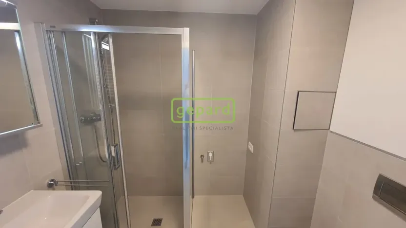 Pronájem bytu 1+kk, Praha, Kolbenova, 35 m2