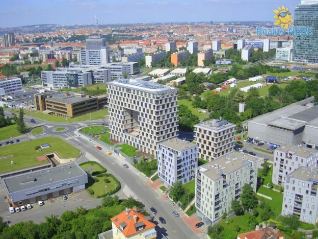 Pronájem garážového stání, Praha - Nusle, K sídlišti, 16 m2