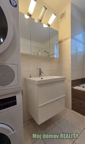 Pronájem bytu 3+kk, Praha - Černý Most, Marešova, 85 m2