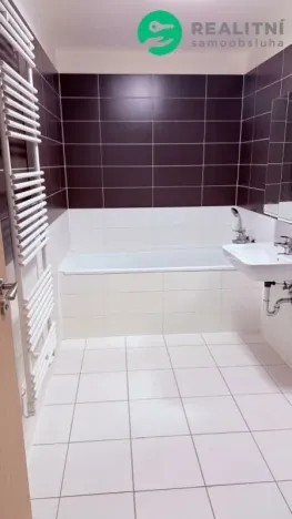 Prodej bytu 2+kk, Zlín, Dřevnická, 66 m2