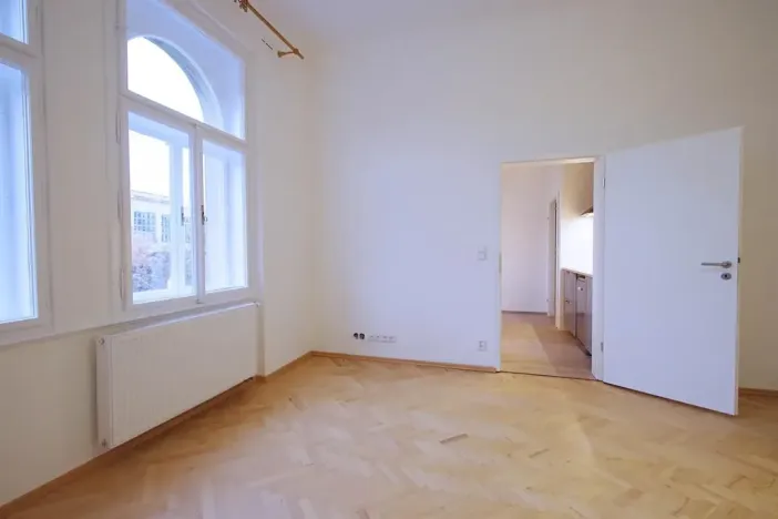 Pronájem bytu 1+1, Praha - Vinohrady, Polská, 42 m2