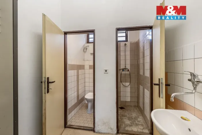 Prodej obchodního prostoru, Kryry - Stebno, 345 m2