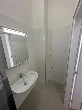 Pronájem bytu 2+kk, Praha - Nusle, Slavojova, 49 m2