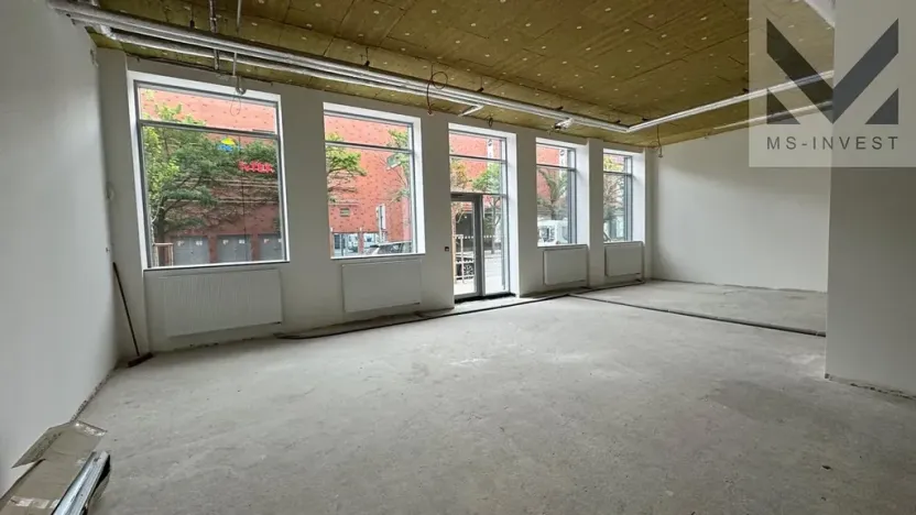 Prodej obchodního prostoru, Brno, Trnitá, 178 m2
