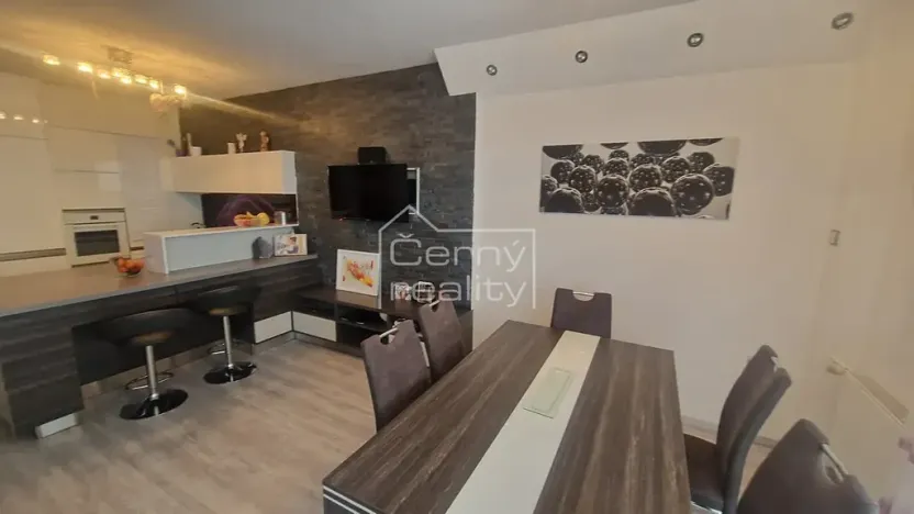 Pronájem bytu 3+kk, Pardubice, Dašická, 81 m2