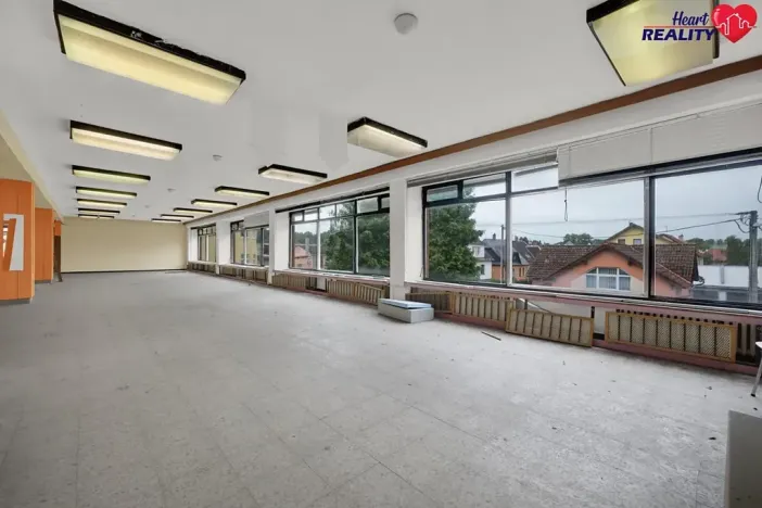 Prodej obchodního prostoru, Vítkov, Komenského, 1480 m2