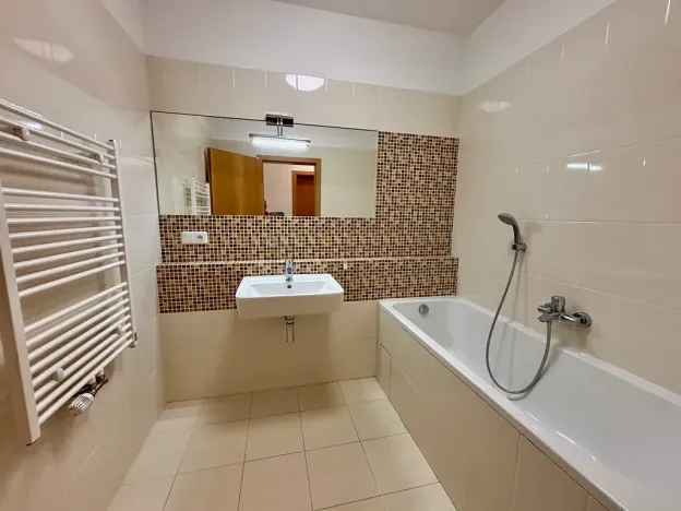 Pronájem bytu 3+kk, Praha - Štěrboholy, Dragounská, 79 m2