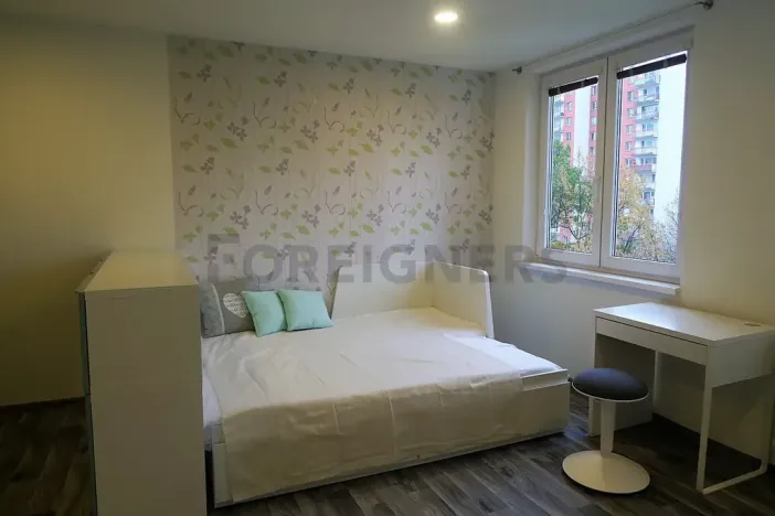 Pronájem bytu 1+kk, Brno, Bzenecká, 31 m2